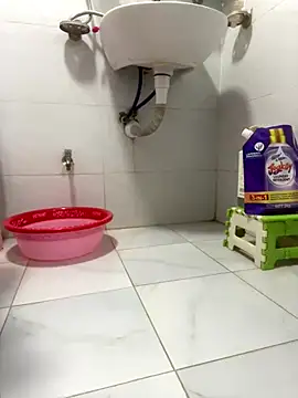 Snapshot of -SingleMom- chatting on September 18, 2025, 4:25 am -SingleMom- online show from September 18, 2025, 4:25 am