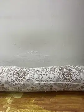 Snapshot of -SingleMom- chatting on October 3, 2025, 6:32 am -SingleMom- online show from October 3, 2025, 6:32 am