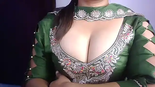 KhwahisHH online show from September 22, 2025, 6:43 pm