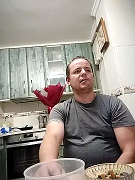 lobito1997 online show from November 16, 2025, 1:55 am