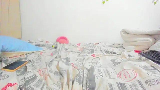 Snapshot of Sweet_MaryJane2 chatting on March 8, 2025, 3:17 am Sweet MaryJane2 online show from March 8, 2025, 3:17 am