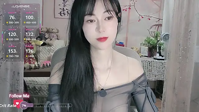 Snapshot of Lisa-s chatting on October 17, 2025, 1:57 pm Lisa-s online show from October 17, 2025, 1:57 pm