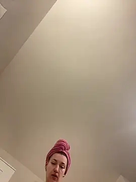 KateRedgar online show from March 12, 2025, 9:44 am