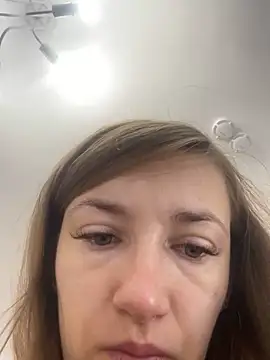 KateRedgar online show from September 26, 2025, 7:12 am