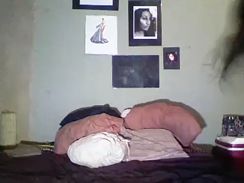 Snapshot of Moorella1 chatting on March 20, 2025, 7:57 pm Moorella1 online show from March 20, 2025, 7:57 pm