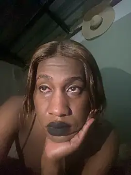 Snapshot of Moorella1 chatting on September 30, 2025, 11:43 pm Moorella1 online show from September 30, 2025, 11:43 pm