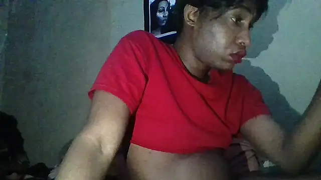 Snapshot of Moorella1 chatting on October 3, 2025, 9:56 pm Moorella1 online show from October 3, 2025, 9:56 pm