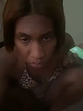 Snapshot of Moorella1 chatting on October 16, 2025, 8:26 am Moorella1 online show from October 16, 2025, 8:26 am