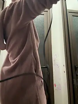 Snapshot of tanyagrey chatting on October 3, 2025, 6:21 am tanyagrey online show from October 3, 2025, 6:21 am