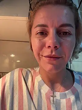 Snapshot of tanyagrey chatting on November 13, 2025, 7:07 am tanyagrey online show from November 13, 2025, 7:07 am