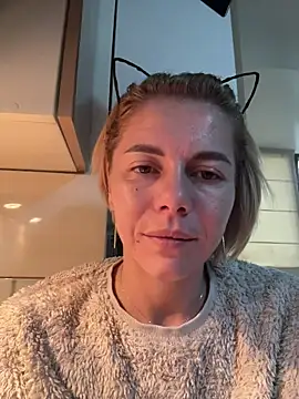 Snapshot of tanyagrey chatting on November 18, 2025, 6:40 am tanyagrey online show from November 18, 2025, 6:40 am