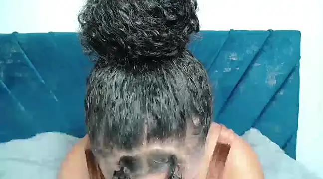 Snapshot of KittyBrookex chatting on February 9, 2025, 1:35 pm KittyBrookex online show from February 9, 2025, 1:35 pm