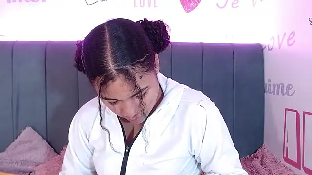 Snapshot of KittyBrookex chatting on September 10, 2025, 2:39 pm KittyBrookex online show from September 10, 2025, 2:39 pm