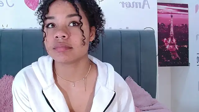 Snapshot of KittyBrookex chatting on October 7, 2025, 2:14 pm KittyBrookex online show from October 7, 2025, 2:14 pm