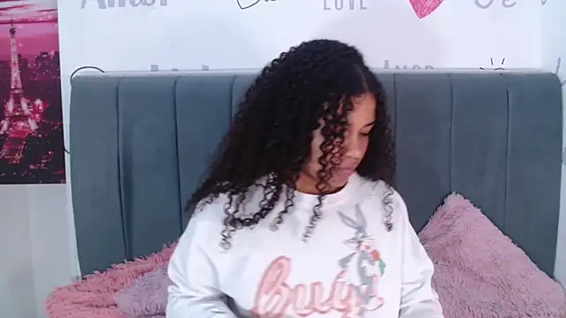 Snapshot of KittyBrookex chatting on October 23, 2025, 1:43 pm KittyBrookex online show from October 23, 2025, 1:43 pm