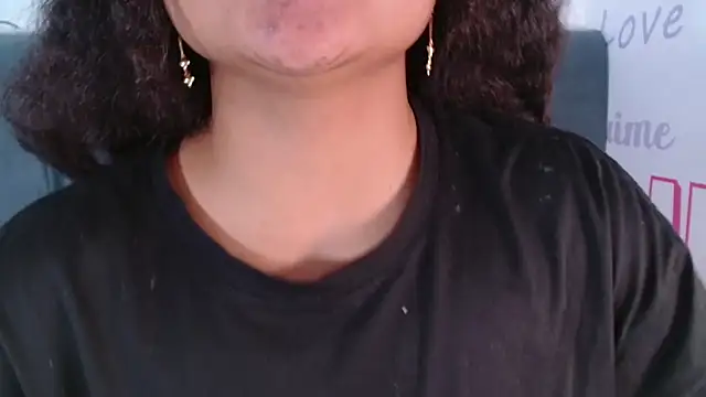 Snapshot of KittyBrookex chatting on November 16, 2025, 7:19 pm KittyBrookex online show from November 16, 2025, 7:19 pm