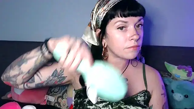 Marcelinegoddess online show from September 30, 2025, 4:28 am