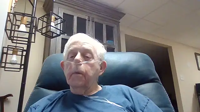 Snapshot of bootlegmanz chatting on June 17, 2026, 6:53 pm bootlegmanz online show from June 17, 2026, 6:53 pm
