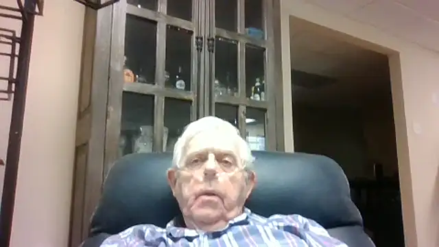 Snapshot of bootlegmanz chatting on June 26, 2026, 11:09 pm bootlegmanz online show from June 26, 2026, 11:09 pm