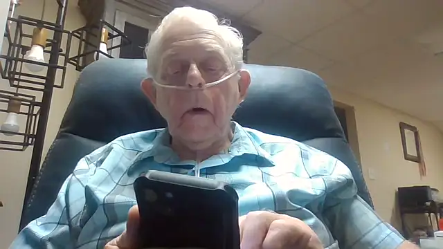 Snapshot of bootlegmanz chatting on July 14, 2026, 3:51 pm bootlegmanz online show from July 14, 2026, 3:51 pm