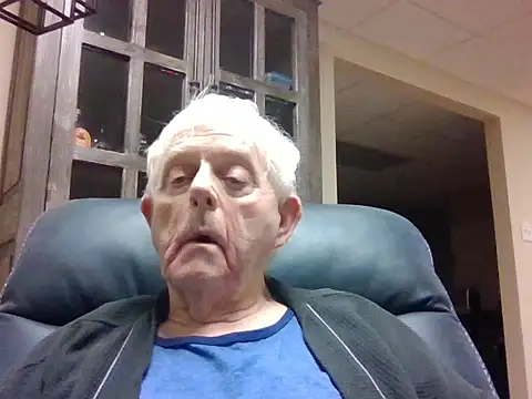Snapshot of bootlegmanz chatting on July 25, 2026, 8:01 am bootlegmanz online show from July 25, 2026, 8:01 am