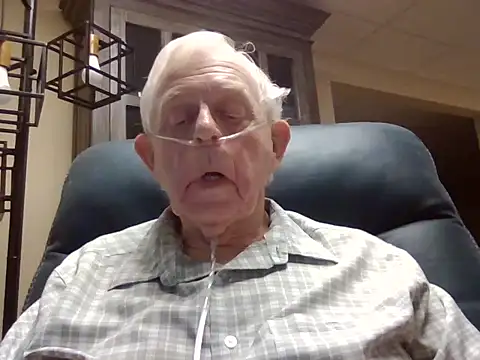 Snapshot of bootlegmanz chatting on July 28, 2026, 6:20 pm bootlegmanz online show from July 28, 2026, 6:20 pm