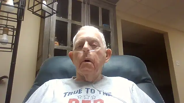 Snapshot of bootlegmanz chatting on August 2, 2026, 12:09 am bootlegmanz online show from August 2, 2026, 12:09 am