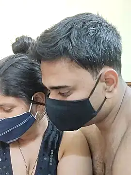 IND COUPLE1 online show from February 14, 2025, 3:33 am