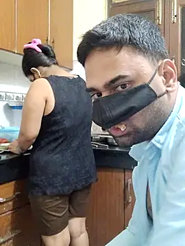 IND COUPLE1 online show from March 4, 2025, 2:21 pm