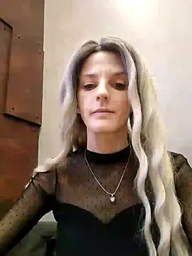 Snapshot of _LittleAngel_ chatting on January 6, 2025, 6:25 am LittleAngel online show from January 6, 2025, 6:25 am