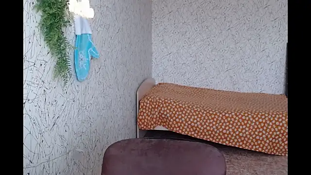 Athena Richards online show from February 19, 2025, 9:39 am