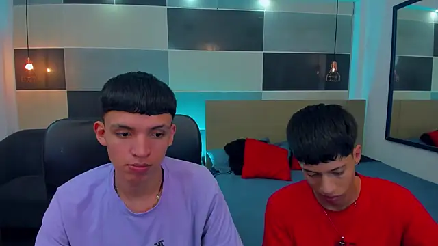 Snapshot of Juan_Nd_Steven chatting on December 21, 2024, 10:06 am Juan Nd Steven online show from December 21, 2024, 10:06 am