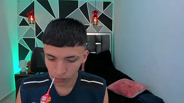 Juan Nd Steven online show from May 7, 2026, 11:43 pm