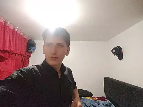 Franklpz58 online show from July 17, 2026, 12:28 am