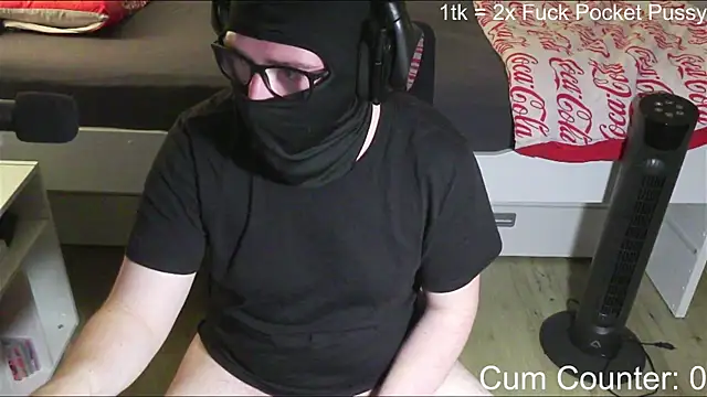 HornyTeenBoy64 online show from June 14, 2026, 3:58 pm