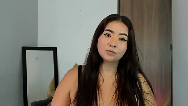 Snapshot of LiahDiaz chatting on May 13, 2026, 3:20 pm LiahDiaz online show from May 13, 2026, 3:20 pm