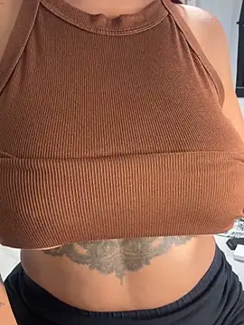 diosa202 online show from February 18, 2026, 3:24 am