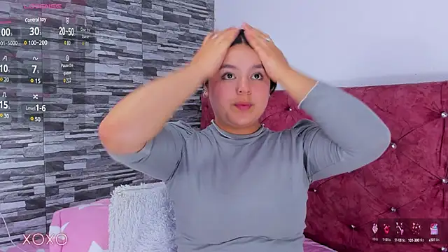 Snapshot of skyhotgirll chatting on March 4, 2025, 6:29 pm skyhotgirll online show from March 4, 2025, 6:29 pm