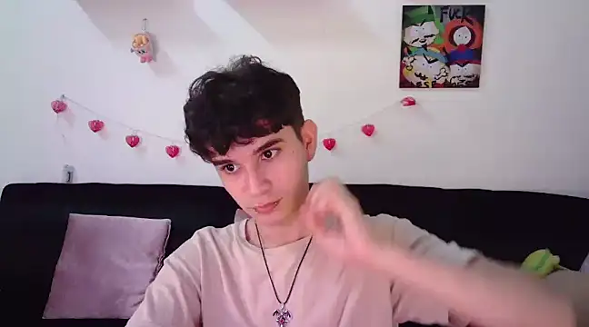 Snapshot of AndrewAnndCherry chatting on February 11, 2025, 1:20 am AndrewAnndCherry online show from February 11, 2025, 1:20 am