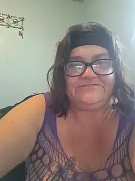 mcv131985 online show from February 5, 2025, 11:50 pm