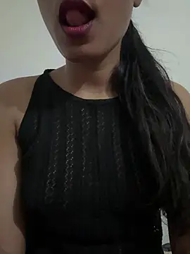 Hot Goldengirl online show from June 24, 2026, 10:25 am