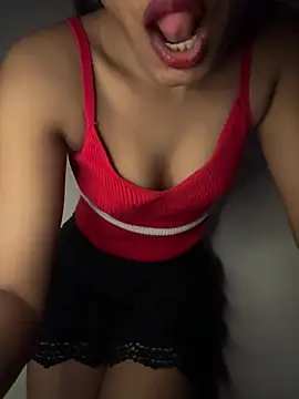 Hot Goldengirl online show from June 25, 2026, 9:41 pm