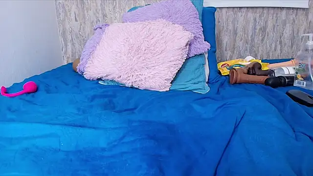 Snapshot of Brandhy_v chatting on March 20, 2025, 3:14 pm Brandhy v online show from March 20, 2025, 3:14 pm