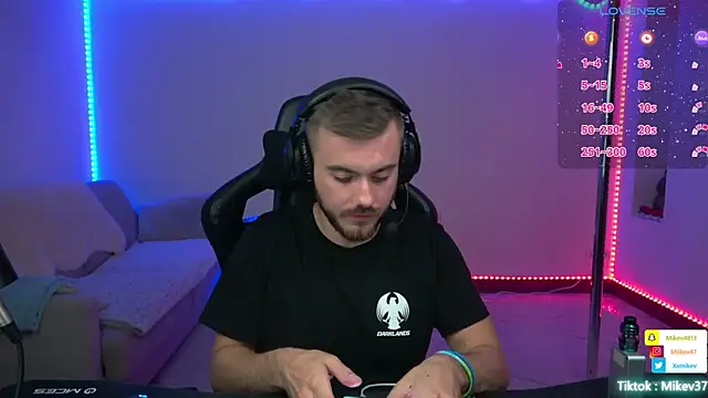 Mikev online show from March 6, 2025, 10:15 pm