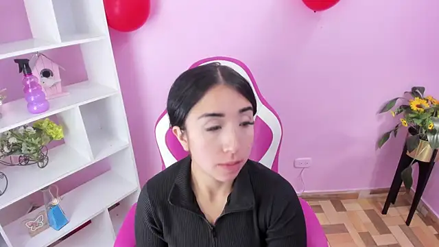 Snapshot of kaory_azumi chatting on February 17, 2025, 6:15 pm kaory azumi online show from February 17, 2025, 6:15 pm