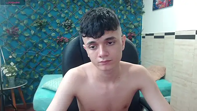 Waturox online show from March 8, 2025, 10:02 pm