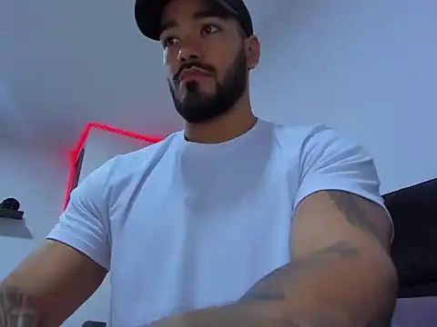 Alexander Martines online show from October 9, 2025, 11:03 pm