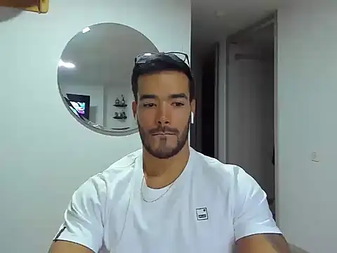 Alexander Martines online show from July 19, 2026, 12:36 am