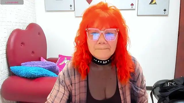 Salomeediaz  online show from June 15, 2026, 1:02 pm