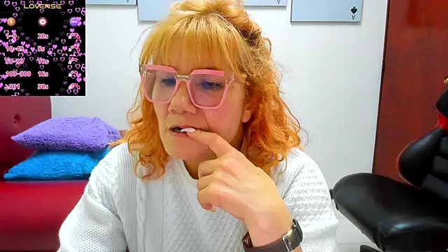 Snapshot of Salomeediaz_ chatting on July 27, 2026, 8:27 pm Salomeediaz online show from July 27, 2026, 8:27 pm